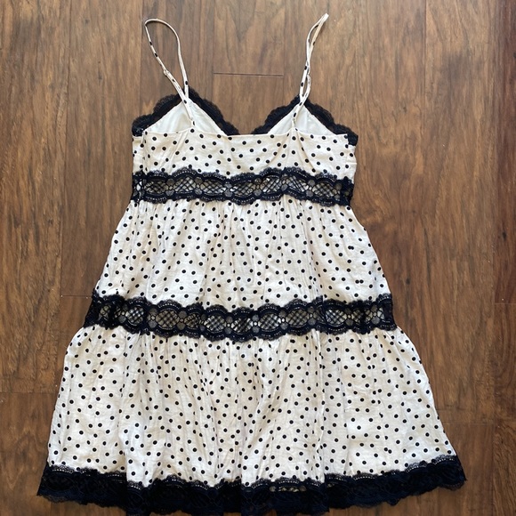 Express dress 👗- Small - Picture 4 of 4